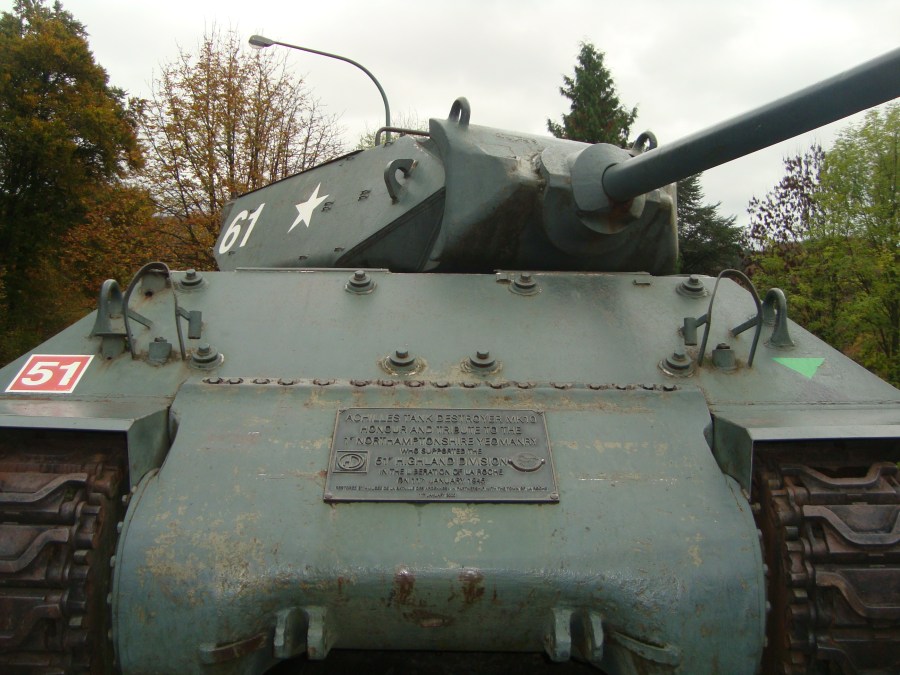 caza tanque Achilles MK10 USA Army La Roche Ardennes Belgica