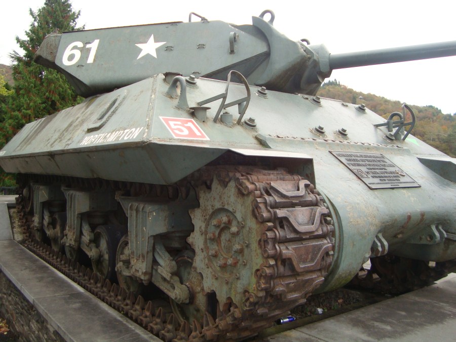 caza tanque Achilles MK10 USA Army La Roche Ardennes Belgica