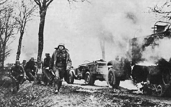 emboscada Poteau Ardenas 1944 WWII militarialagleize1944