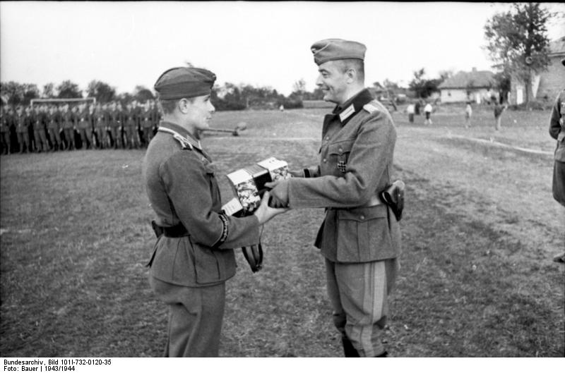 divisiongrossdeutschland alemania iiww militarialagleize1944