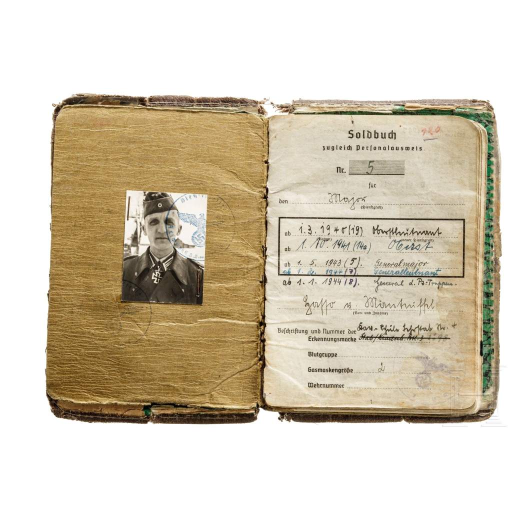 Soldbuch original del General Hasso von Manteuffel - portada con fotografia de identificacion (1)